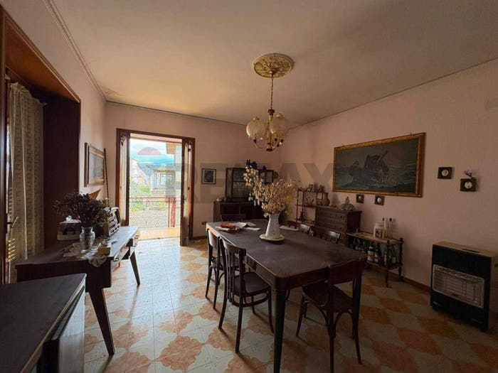 Appartamento con 6 locali in vendita in via Bufaletto, Roggiano Gravina