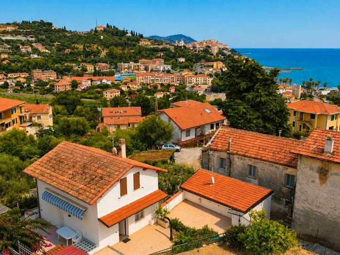 Casa con 5 locali in vendita in via aicardi, Piani Torrazza, Imperia