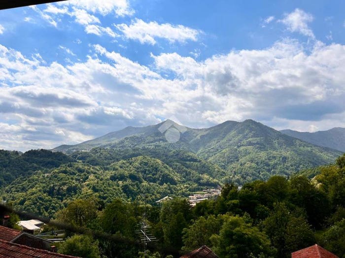 Casa con 6 locali in vendita in Frazione piletta, Coggiola