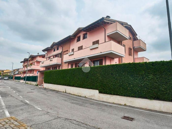 Appartamento trilocale in vendita in Via Cascina Olmo, Boffalora d'Adda