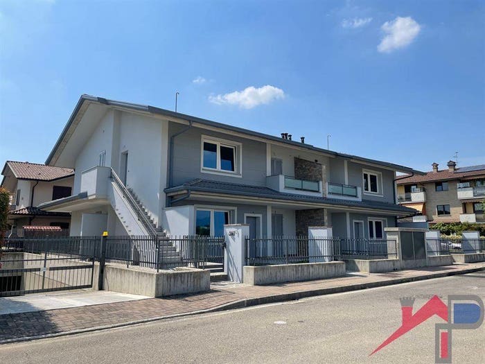 Appartamento quadrilocale in vendita in Centro, Bonate Sopra