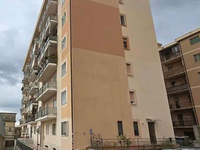 Appartamento con 5 locali in vendita in Via Luigi Costanzo, Stadio Pontepiccolo, Catanzaro