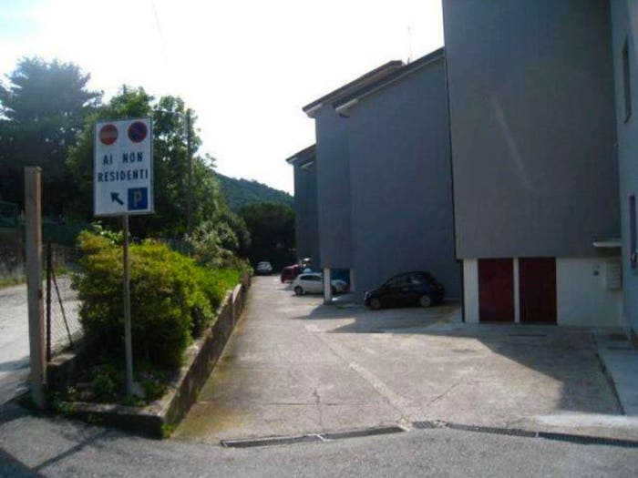 Appartamento trilocale in vendita in Via Cazzane Germignaga VA, Germignaga
