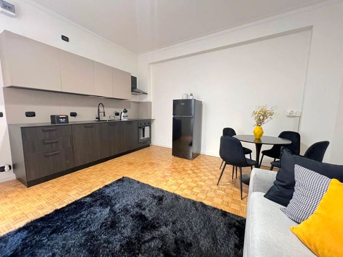 Appartamento trilocale in vendita in Strada Camillo Benso di Cavour, Centro Storico, Parma