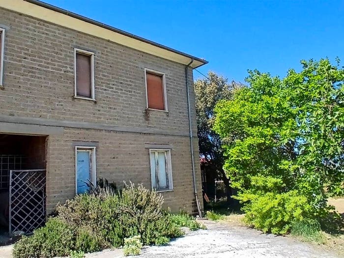 Casa con 6 locali in vendita in Montepulciano