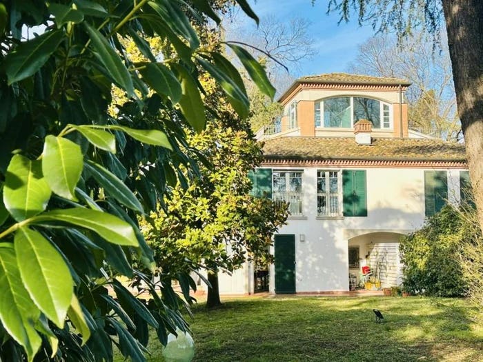 Casa con 5 locali in vendita in Strada Langhirano, Corcagnano, Parma