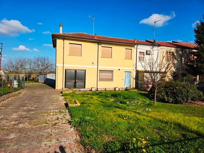 Casa quadrilocale in vendita in Via Vladimir Ilic Ulianov Lenin, Centro, Codigoro
