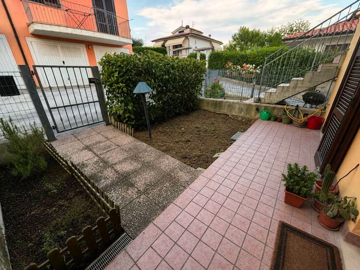 Appartamento trilocale in vendita in Via Carlo Collodi, Montanina, Camerata Picena