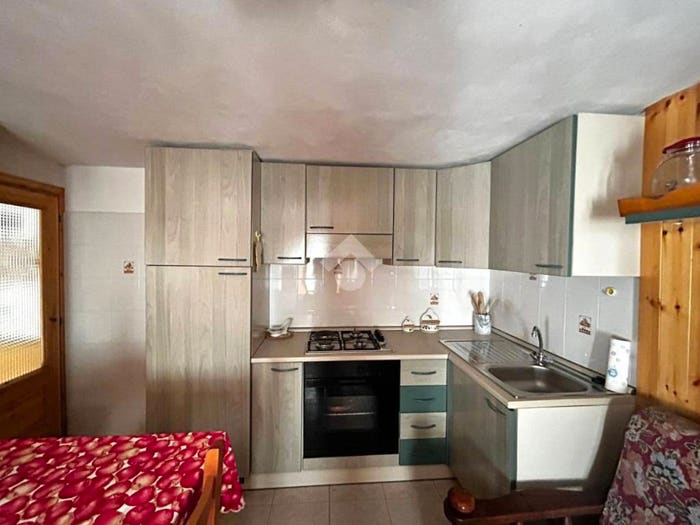 Casa con 6 locali in vendita in Via rugabella, Tremenico, Valvarrone