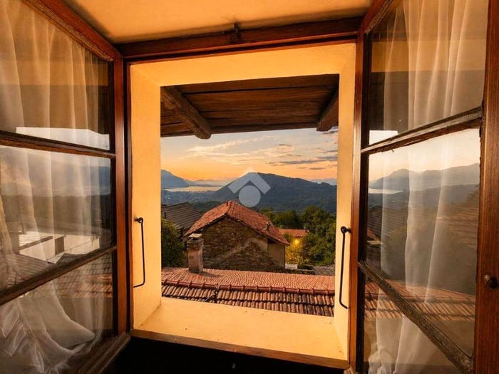 Casa con 6 locali in vendita in Via Miazzina, Ungiasca, Cossogno