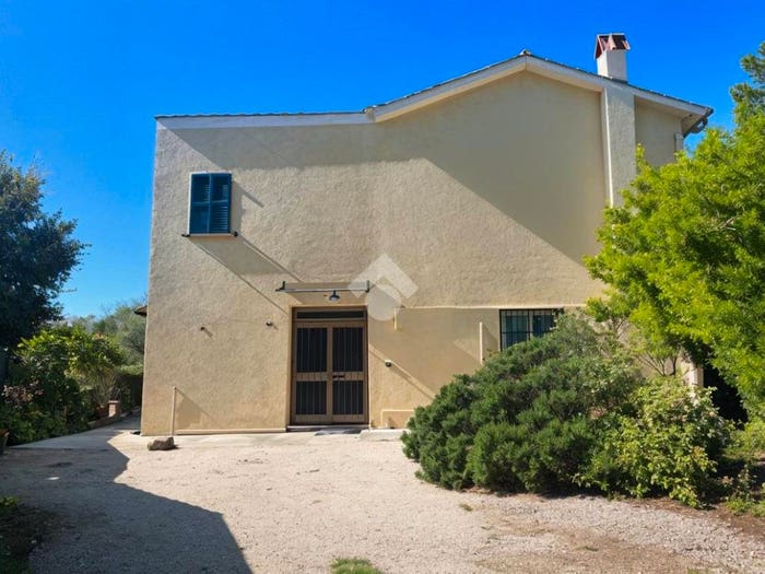 Casa trilocale in vendita in Via roma, Centro, Selci