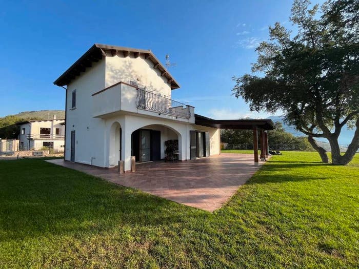 Casa con 5 locali in vendita in Via Ciovareccia, Itri