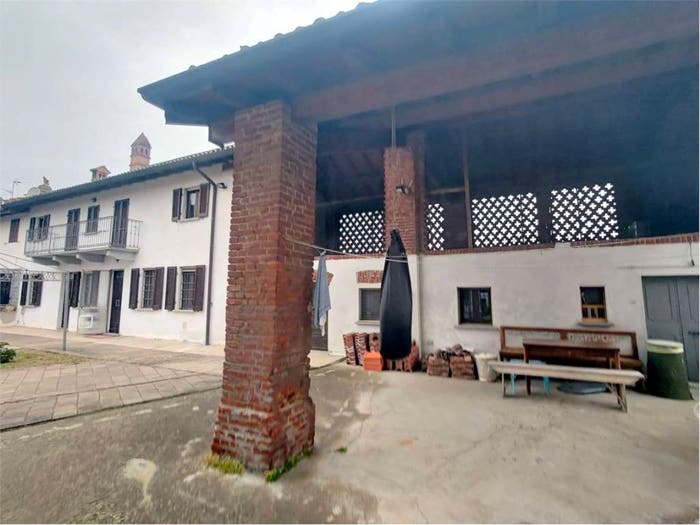 Casa con 6 locali in vendita in Cattanea Via Milano, Cattanea Casoni Dei Peri, Mortara