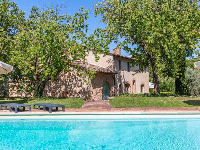Casa con 6 locali in vendita in Via della Casa di Belvedere, Cetona