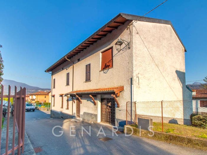 Casa con 6 locali in vendita in Via Giacomo Matteotti, Cantevria, Rancio Valcuvia