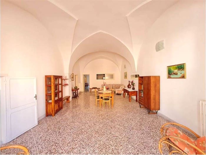 Casa con 5 locali in vendita in Via Principe di Plemente, Collepasso