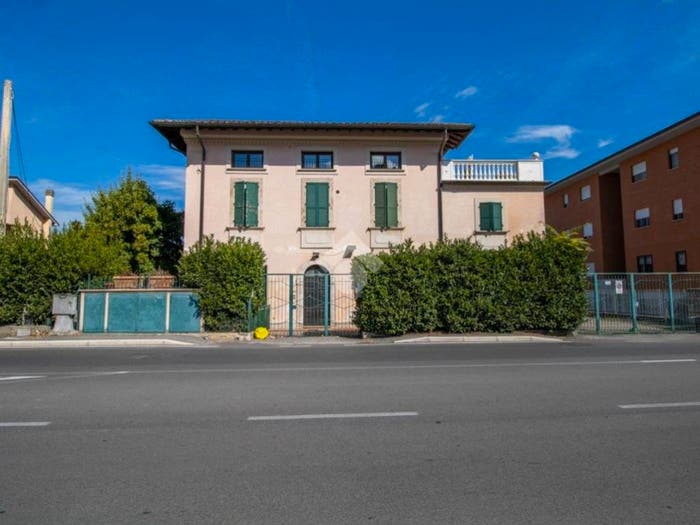 Appartamento quadrilocale in vendita in Via Salaria per l'Aquila, Rieti