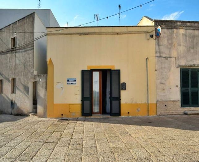 Casa bilocale in vendita in Via Giordano Bruno, PresicceAcquarica
