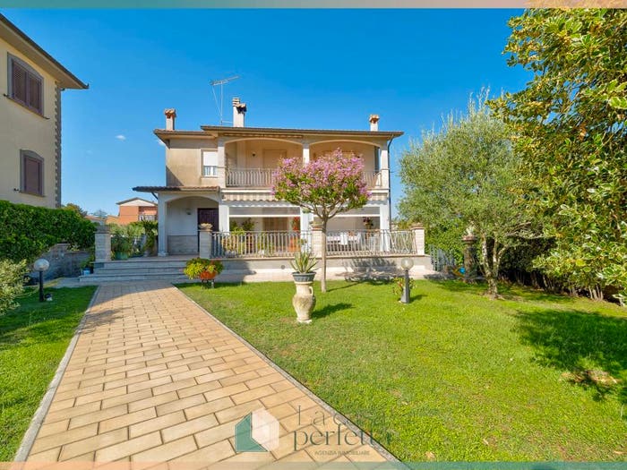 Appartamento quadrilocale in vendita in Via Aldo Moro, Bassano Romano