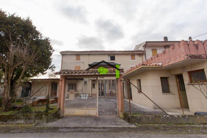 Casa con 6 locali in vendita in Via Falt, Rivignano, Rivignano Teor