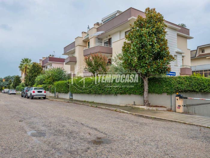 Appartamento trilocale in vendita in Via Giovanni Nebbia, Porto d'Ascoli, San Benedetto del Tronto