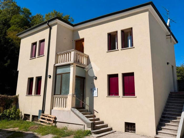 Appartamento quadrilocale in vendita in Via G Marconi, Centro, Isola Vicentina