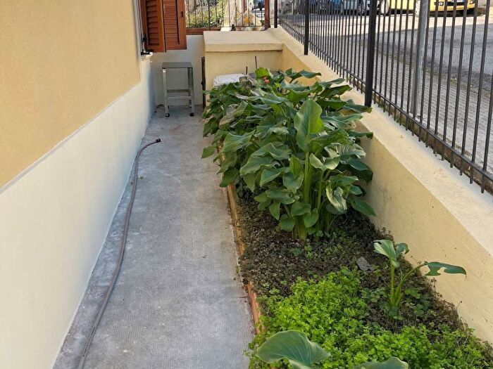 Casa trilocale in vendita in VIA Pesaro, Piano, Ancona