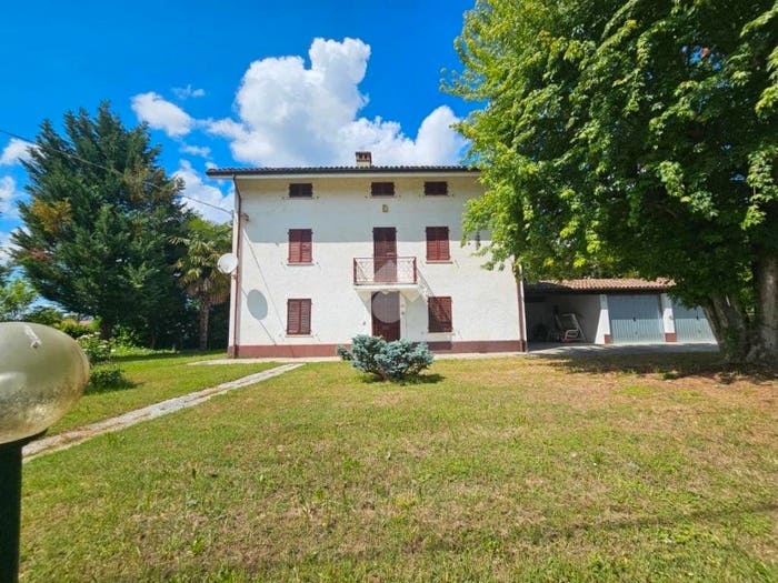 Casa con 6 locali in vendita in CORSO ACQUI, Nizza Monferrato