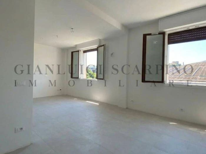 Appartamento trilocale in vendita in Via Luigi Calori, San Felice, Bologna