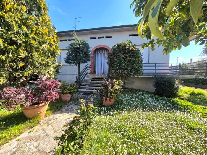 Casa con 5 locali in vendita in Via delle Ralle, Camigliano, Capannori