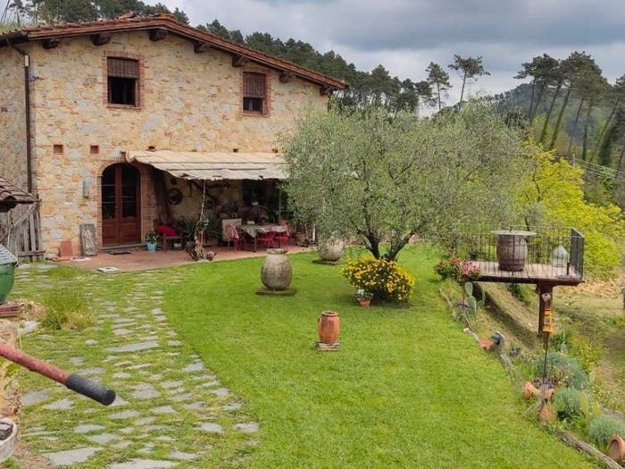Casa con 5 locali in vendita in Camaiore Paese, Camaiore