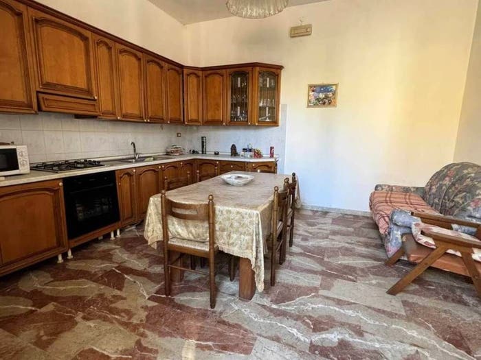 Appartamento con 6 locali in vendita in Via Antonino Reina, Centro, Custonaci