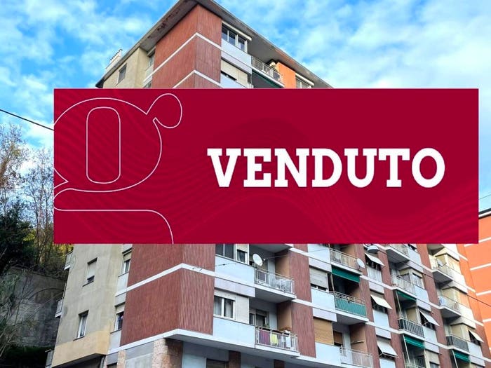 Appartamento trilocale in vendita in Via Fereggiano, Marassi, Genova