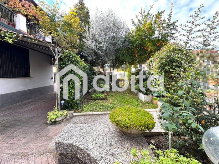 Casa con 6 locali in vendita in VIALE CADORNA, Città, Montevarchi