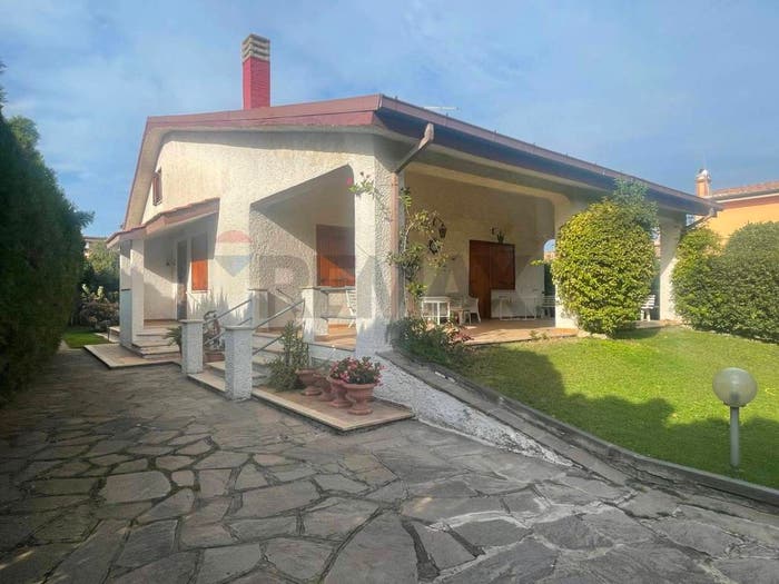 Casa con 5 locali in vendita in VIA TRONTO, Tor San Lorenzo Nuova California, Ardea