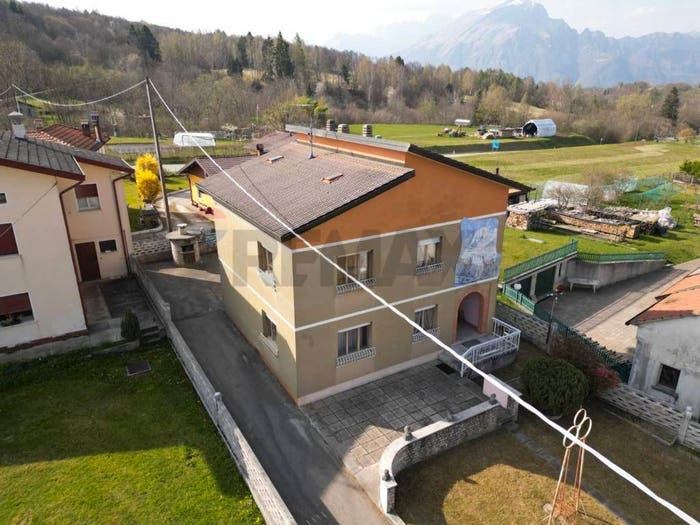 Casa con 6 locali in vendita in Loc Quantin, Quantin, Ponte nelle Alpi