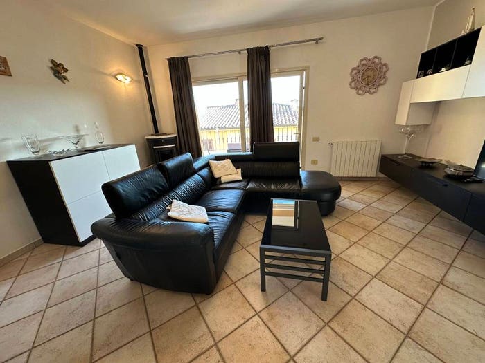 Appartamento con 5 locali in vendita in Via Nuoro, Centro, Palau