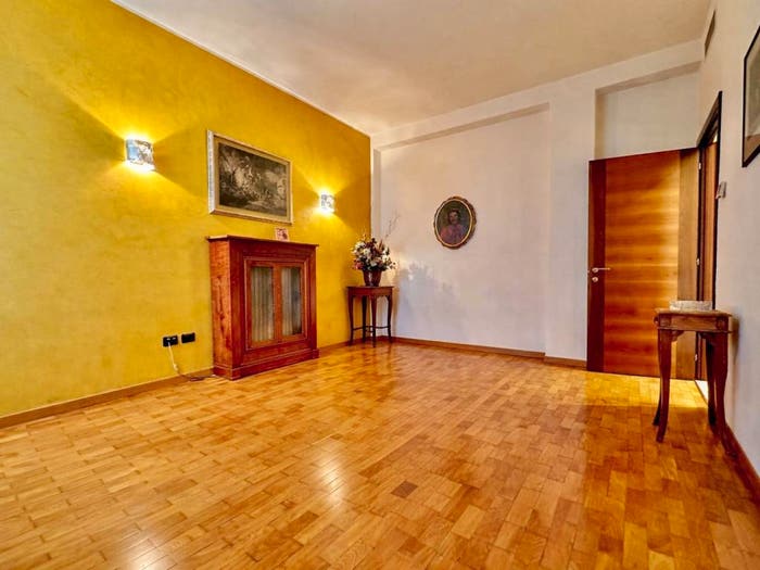 Appartamento trilocale in vendita in Via Giuseppe Broggi, Morgagni, Milano
