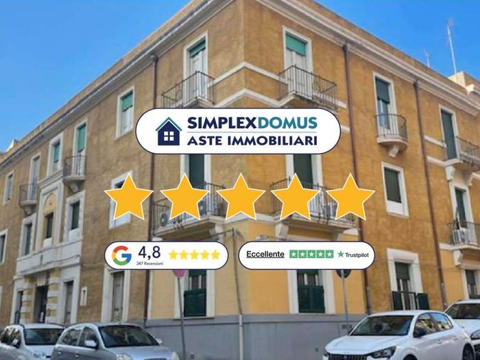 Appartamento con 6 locali in vendita in Via Lenzi, Centro Storico, Messina