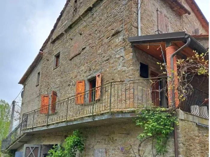 Casa monolocale in vendita in Via Coniale Cerreta, Firenzuola