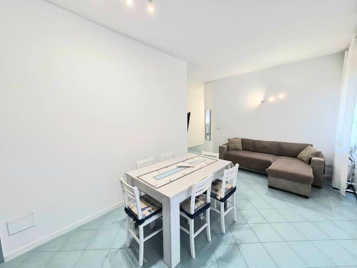 Appartamento trilocale in vendita in Via Cremona, Cattolica