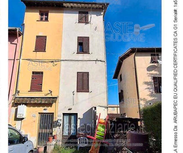 Appartamento trilocale in vendita in Via Dei Cavalletti P, Sant'Anna, Lucca