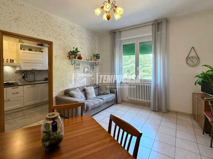 Appartamento trilocale in vendita in Via XXV Aprile, Brugarolo, Merate