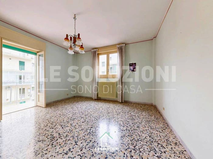 Appartamento quadrilocale in vendita in Via Cesare Antonelli, Putignano