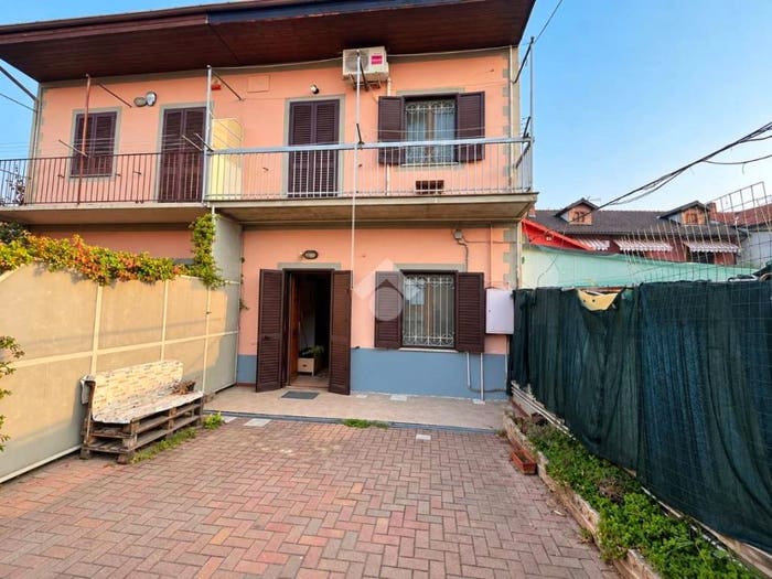 Casa trilocale in vendita in Corso Goffredo Mameli, San Maurizio, San Maurizio Canavese