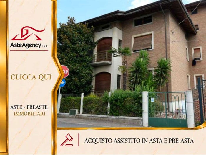 Appartamento con 6 locali in vendita in Via Giovanni Pierpaoli, Passeggi Don Gentili, Fano