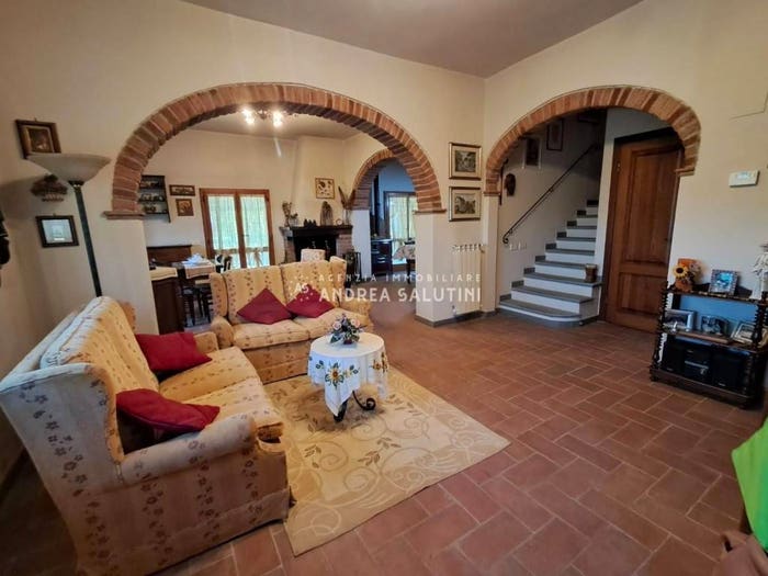 Casa con 6 locali in vendita in Montecastello Treggiaia I Fabbri, Pontedera