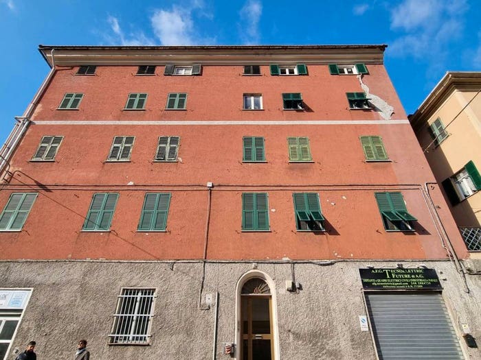 Appartamento quadrilocale in vendita in Via San Quirico, Pontedecimo, Genova