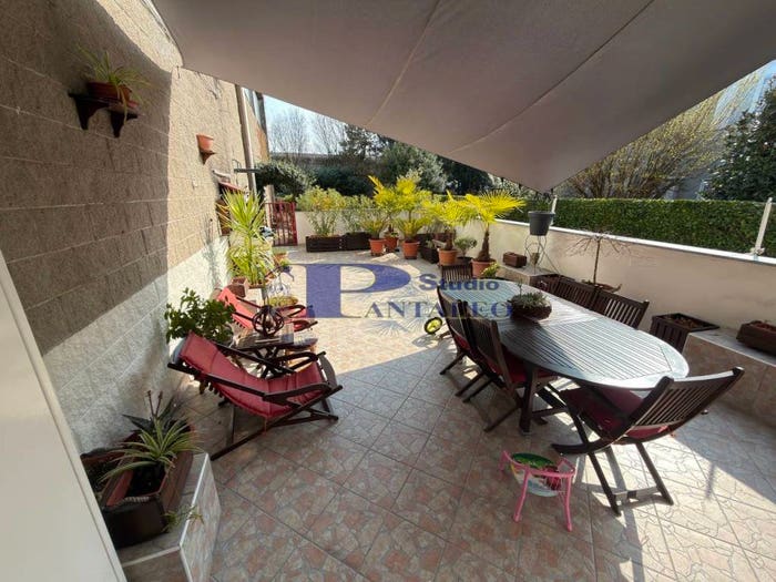 Appartamento trilocale in vendita in Via Silverio Stignani, Abbiategrasso