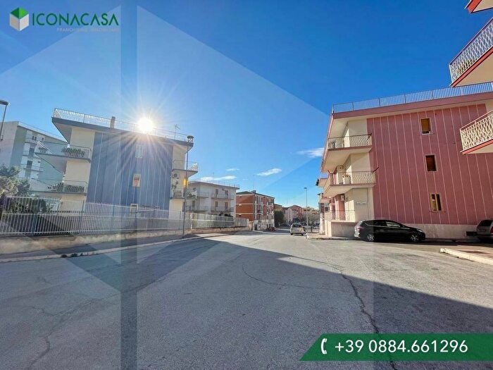 Appartamento con 5 locali in vendita in Via dei Saraceni, Manfredonia